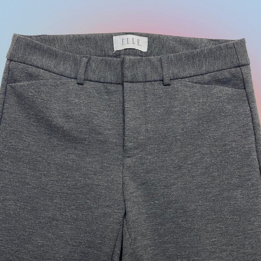 ELLE Women’s 2 Gray Skinny Stretchy Pant